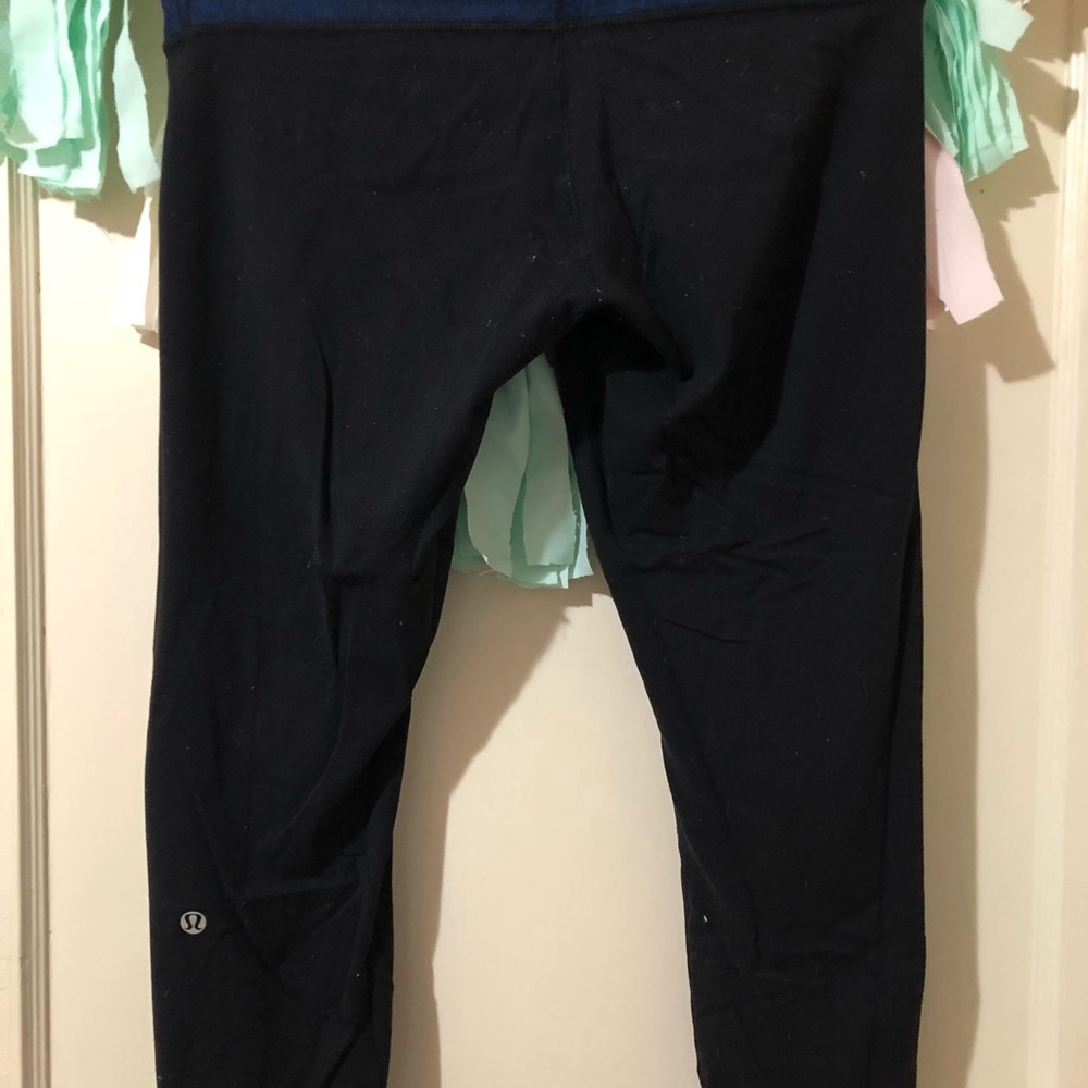 Lululemon Cropped Yoga Pants